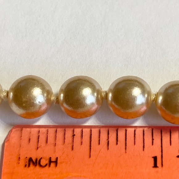 Vintage Cream Glass Pearl Necklace 24" 6mm Hand Knotted Matinee Length Clasp - Picture 8 of 9